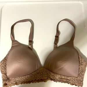 Aerie 34C lightly laced bra